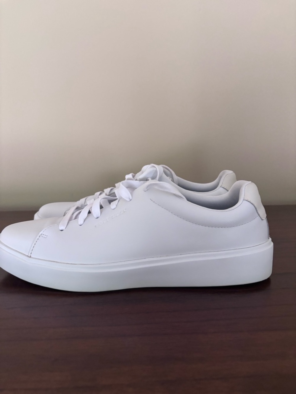 Minimalist White Men's Athletic Sneakers